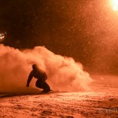 Night riding Japan, Richie Johnston snowboarding