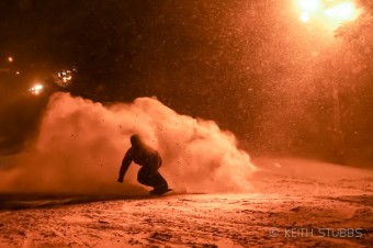 Night riding Japan, Richie Johnston snowboarding